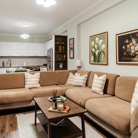 Cozy House In Apartment