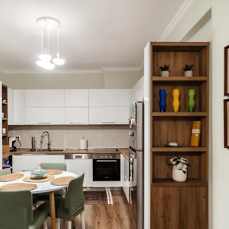 Cozy House In Apartment Tirana