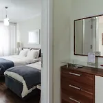 Cozy House In Apartmán Tirana