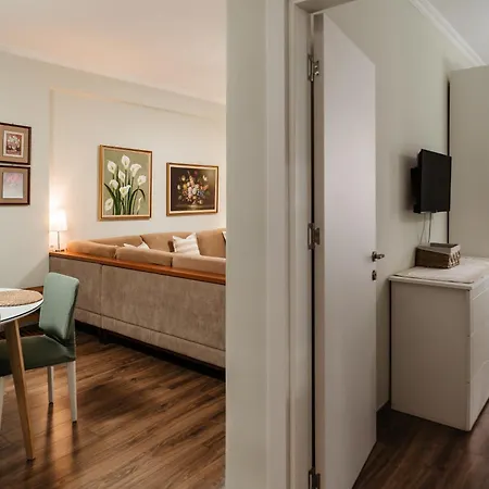 Cozy House In Διαμέρισμα *