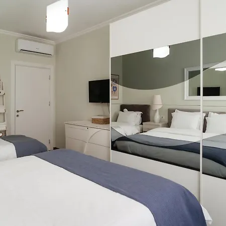 Cozy House In Τίρανα