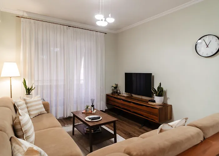 Cozy House In * Тирана